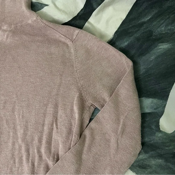 ZARA Pastel Pink Long-Sleeve Turtleneck Top Slim Fit Comfy White Pearl Buttons L - Picture 12 of 16